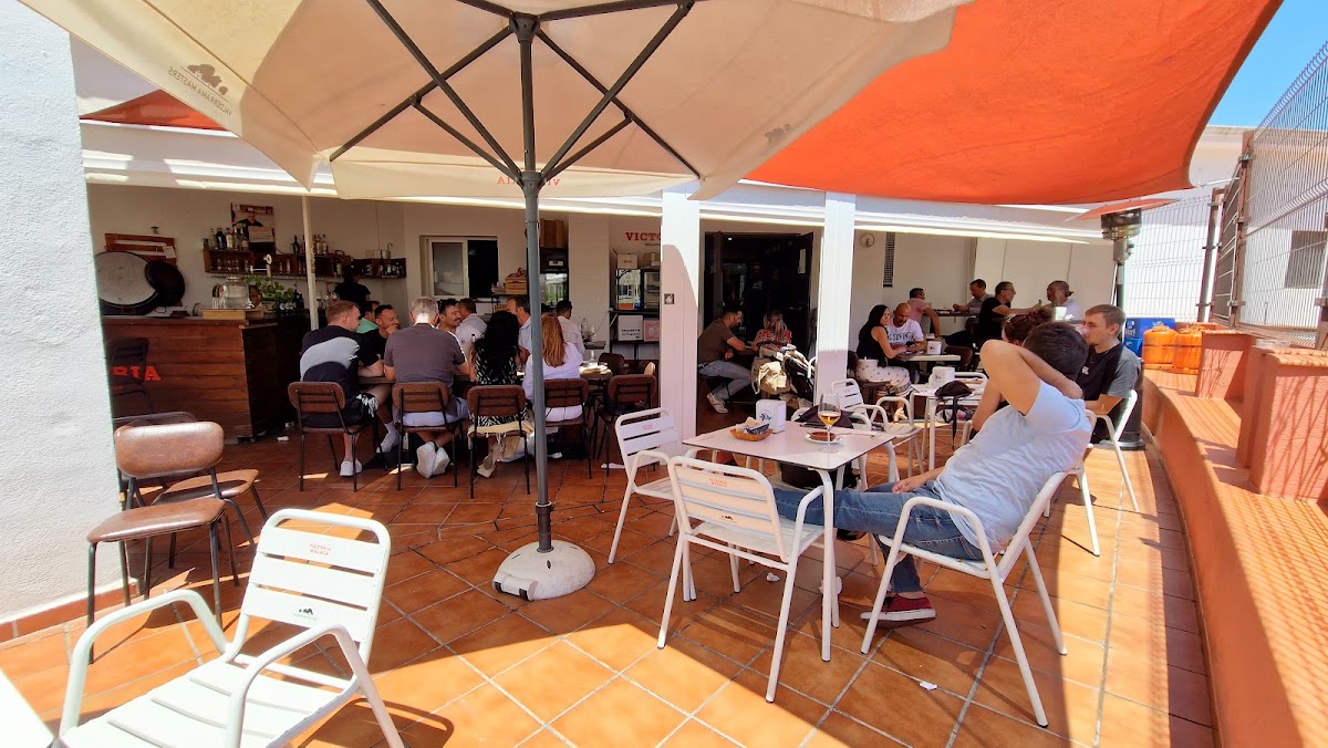 "FIESTA" EL BAR DEL MERCAO