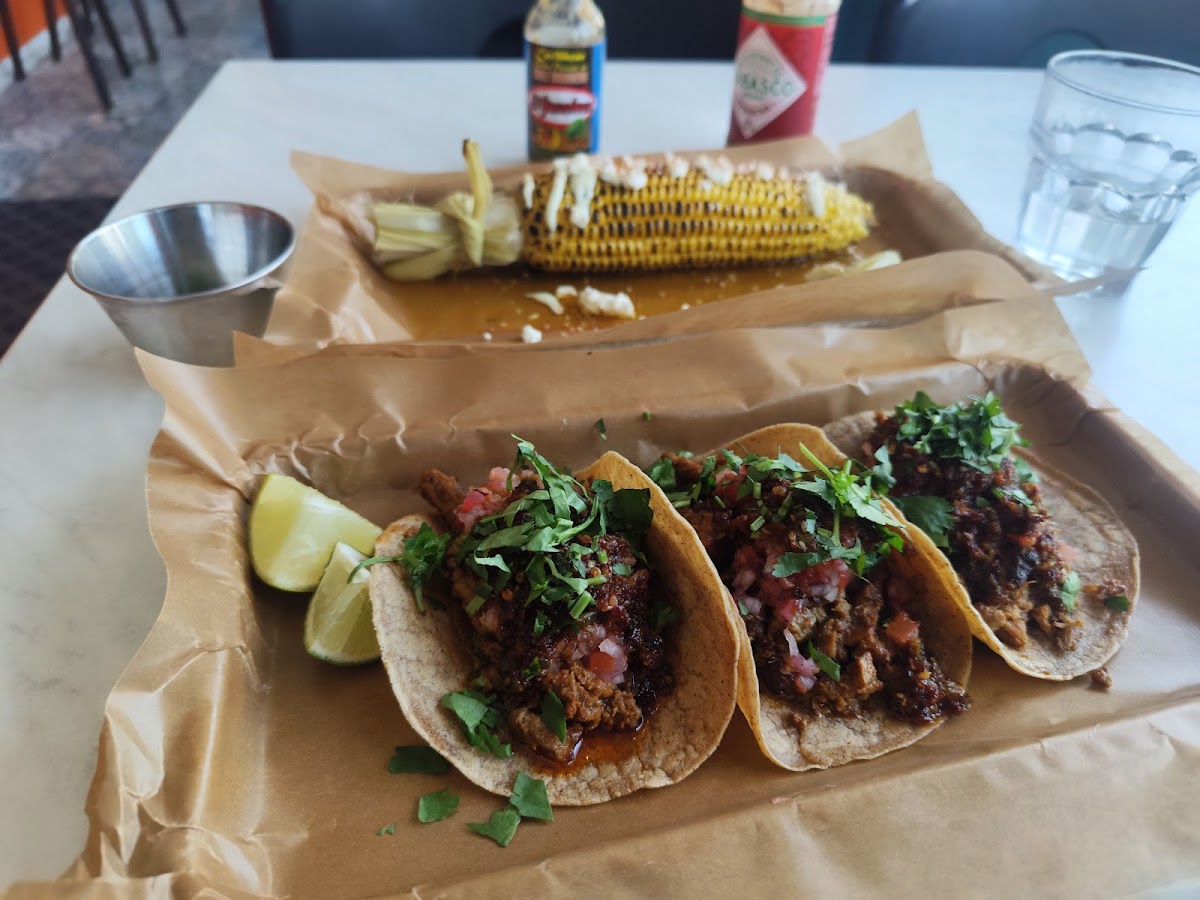 Hermanos TacoKiosk